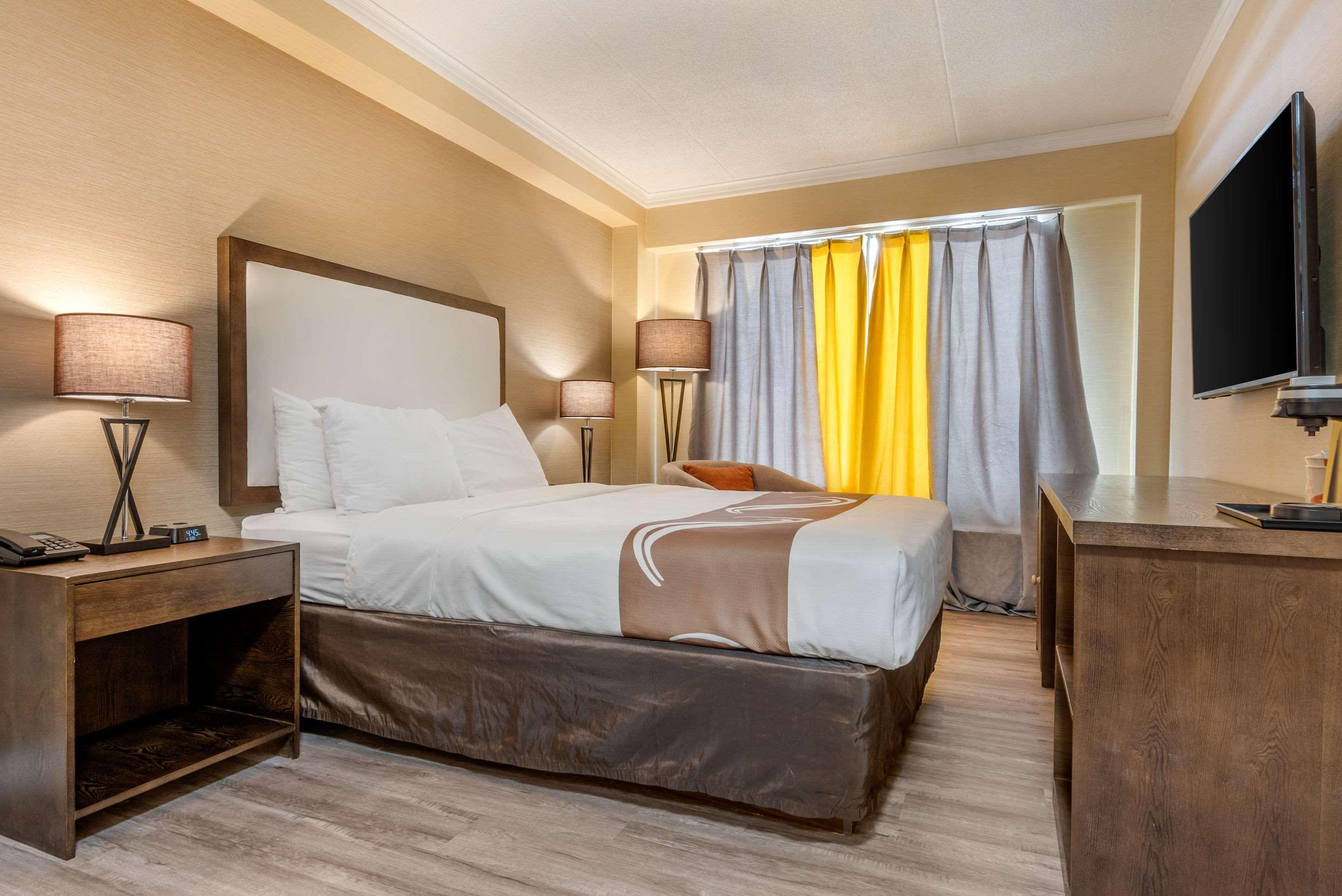 Quality & Hotel