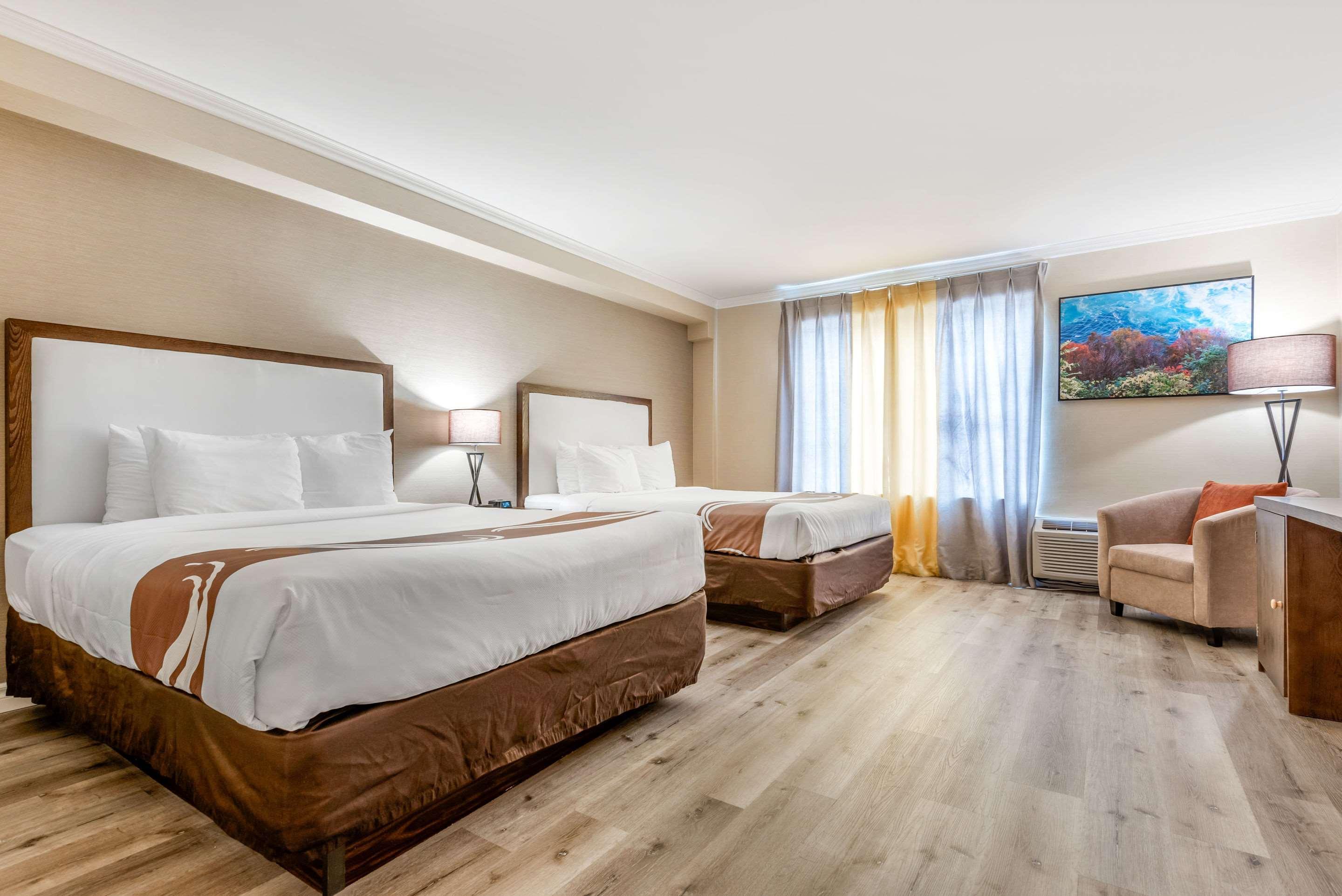 Quality & Hotel Niagara Falls